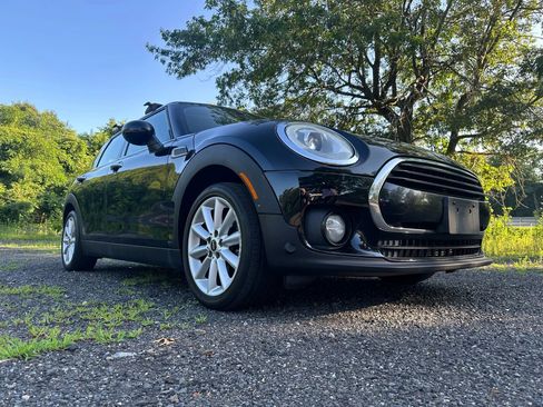 Used 2016 MINI Cooper Clubman image 9