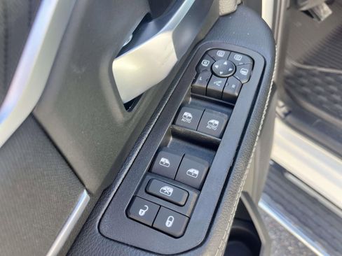 New 2026 RAM 3500 Big Horn AWD/4WD image 19