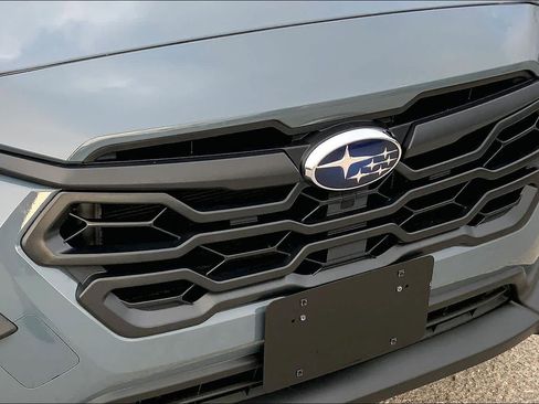 Used 2024 Subaru Crosstrek 2.0i image 29