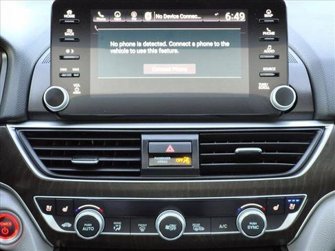 Used 2019 Honda Accord Touring image 15