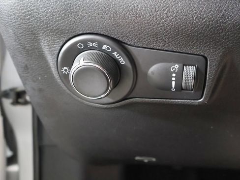 Used 2025 Jeep Compass Sport AWD/4WD image 34