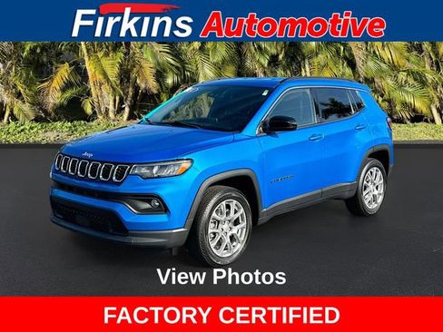 Used 2024 Jeep Compass Latitude image 1