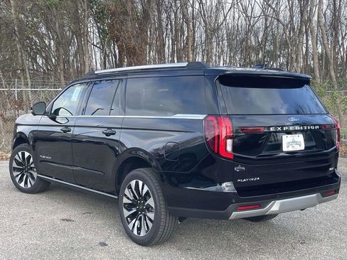 New 2025 Ford Expedition Max Platinum w/ Driver's Package image 5