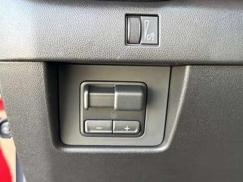 New 2026 GMC Canyon AT4 image 18