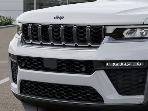 New 2026 Jeep Grand Cherokee L Limited AWD/4WD image 37