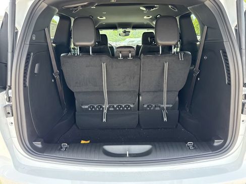 New 2027 Chrysler Pacifica Select FWD image 20