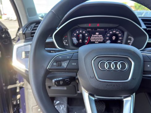 Used 2025 Audi Q3 2.0T Premium w/ Convenience Package AWD/4WD image 15