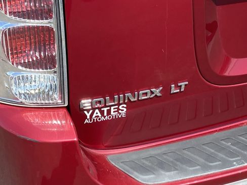 Used 2005 Chevrolet Equinox LT w/ Preferred Equipment Group AWD/4WD image 26