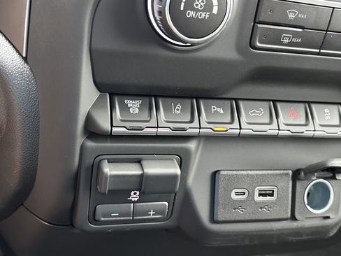 New 2026 Chevrolet Silverado 2500 Custom w/ Custom Value Package image 33