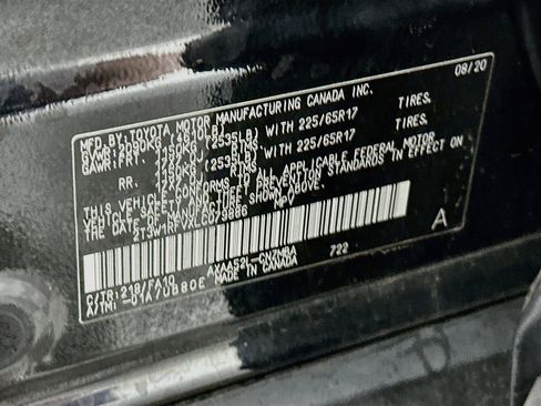Used 2020 Toyota RAV4 XLE w/ Convenience Package FWD image 12
