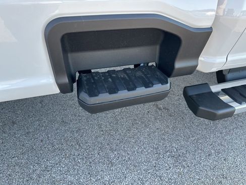 New 2026 Ford F350 Lariat w/ FX4 Off-Road Package image 45