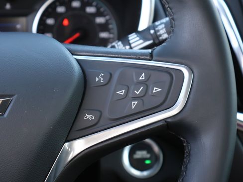 Used 2023 Chevrolet Equinox LT image 15