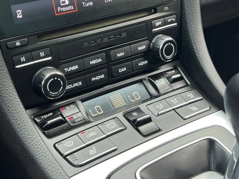 Certified 2019 Porsche 718 Boxster RWD image 26