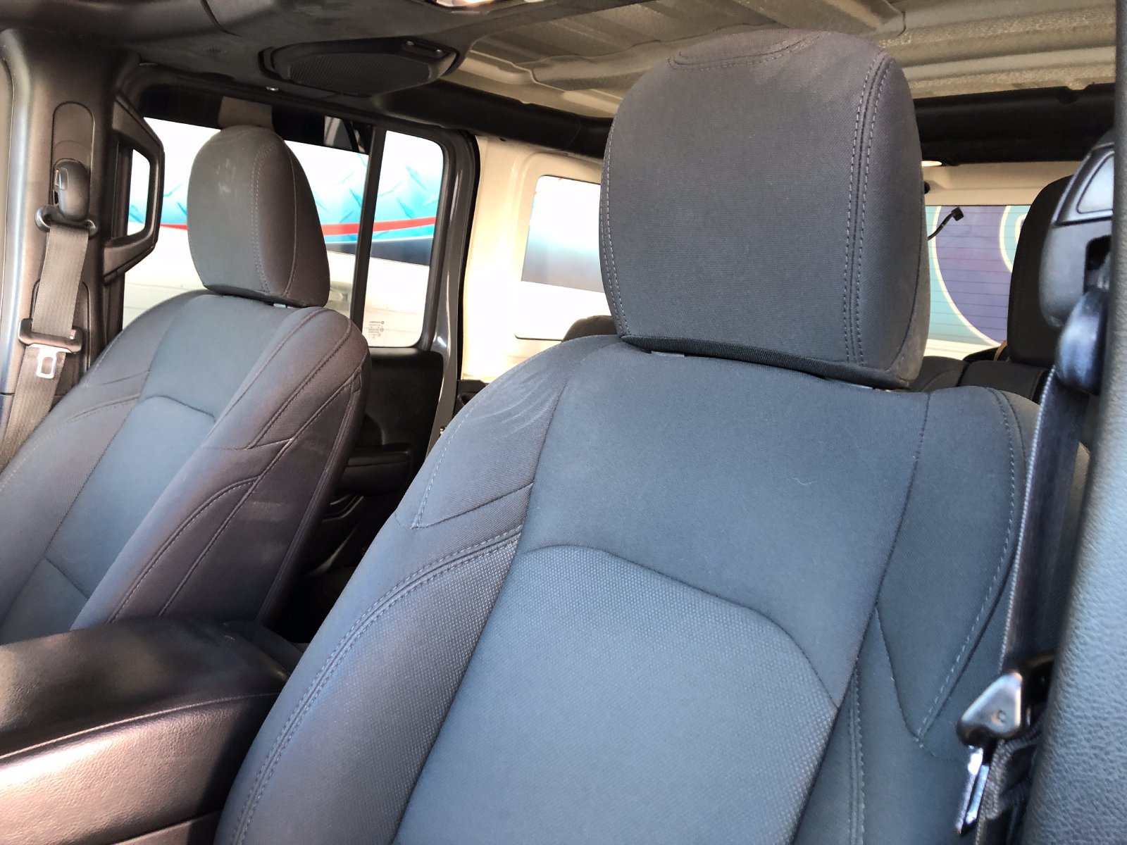 Used 2018 Jeep Wrangler Unlimited Sport S AWD/4WD image 17