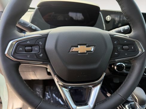 New 2026 Chevrolet Trax LT w/ Driver Confidence Package FWD image 8