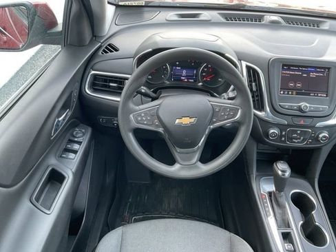 Used 2021 Chevrolet Equinox LT image 17