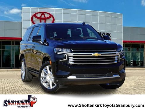Used 2022 Chevrolet Tahoe High Country RWD image 1