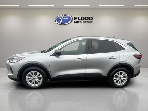 Used 2023 Ford Escape Active AWD/4WD image 5