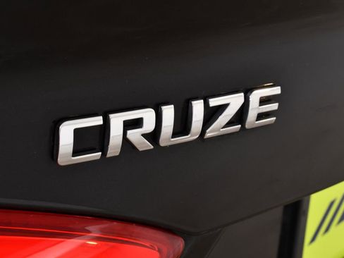 Used 2016 Chevrolet Cruze LS FWD image 22