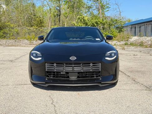 Used 2025 Nissan Z Performance w/ Floor Mat Package RWD image 3