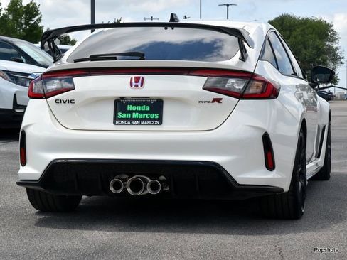Used 2025 Honda Civic Type R image 4