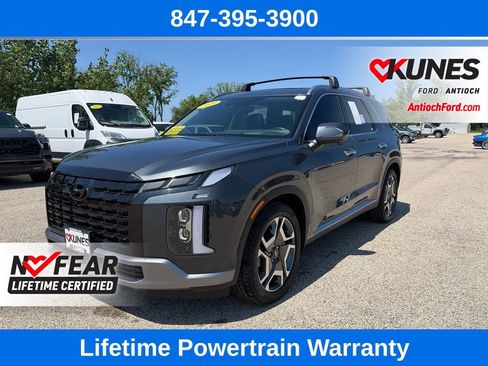Used 2023 Hyundai Palisade Limited AWD/4WD image 2