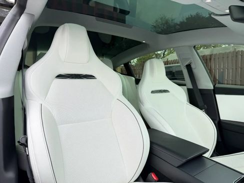 Used 2024 Tesla Model 3 Performance AWD/4WD image 32