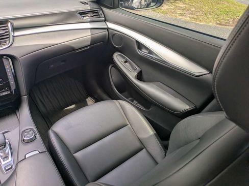 Used 2021 INFINITI QX50 Luxe FWD image 17