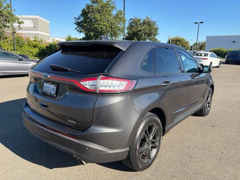 Used 2018 Ford Edge SEL w/ Equipment Group 201A FWD image 6