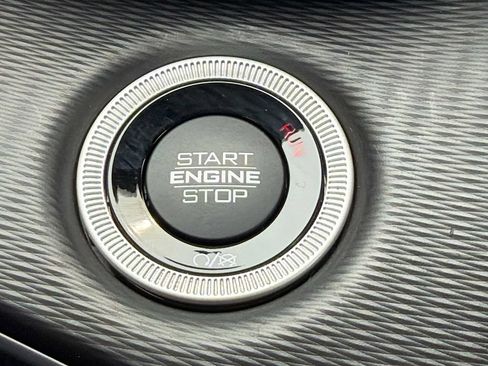 Used 2024 Jeep Grand Cherokee Laredo RWD image 34