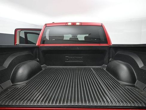 Used 2021 RAM 1500 Classic SLT AWD/4WD image 7