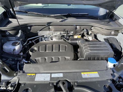 New 2026 Volkswagen Atlas Peak Edition image 13