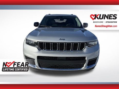 Used 2023 Jeep Grand Cherokee L Laredo image 5