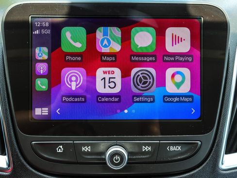 Used 2019 Chevrolet Malibu LT image 9