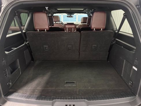 Used 2022 Ford Expedition Max Limited image 18