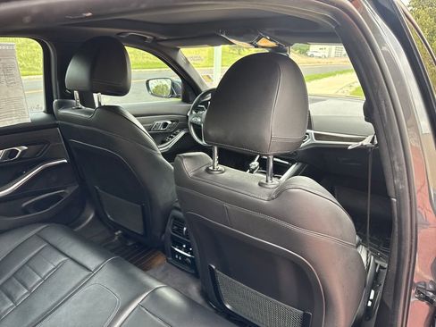 Used 2019 BMW 330i xDrive Sedan w/ Premium Package AWD/4WD image 25