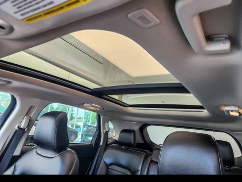 Used 2023 Ford Edge SEL w/ Convenience Package AWD/4WD image 12