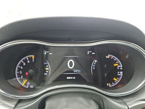 Used 2018 Jeep Grand Cherokee Limited w/ Trailer Tow Group IV image 23