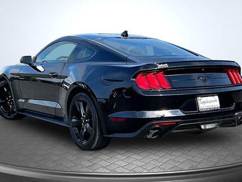 Used 2022 Ford Mustang Coupe w/ Black Accent Package RWD image 4