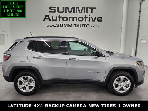 Used 2024 Jeep Compass Latitude image 1