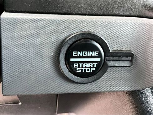 Used 2022 Ford Bronco Black Diamond AWD/4WD image 34