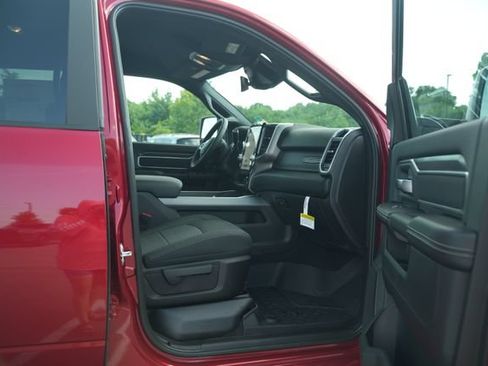 New 2026 RAM 2500 Big Horn AWD/4WD image 16
