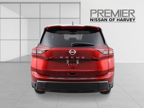 New 2026 Nissan Rogue SV w/ Cold Weather Package FWD image 4