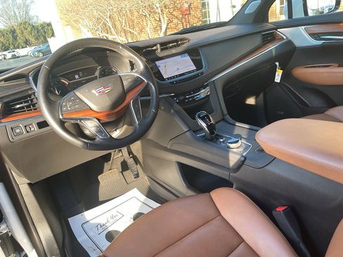 Used 2023 Cadillac XT5 Premium Luxury image 30