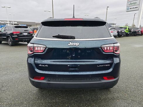 Used 2024 Jeep Compass Limited image 4