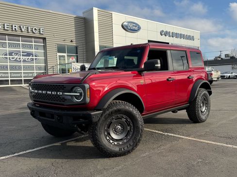 New 2025 Ford Bronco Badlands image 16