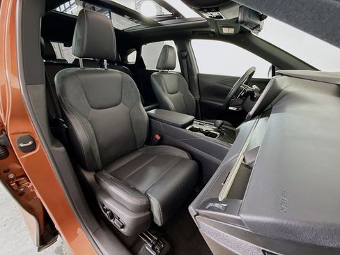 Certified 2025 Lexus RX 350 AWD w/ Convenience Package image 27