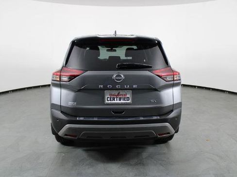 Certified 2022 Nissan Rogue SV FWD image 11