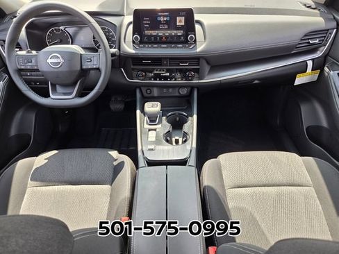 Used 2026 Nissan Rogue SV FWD image 14