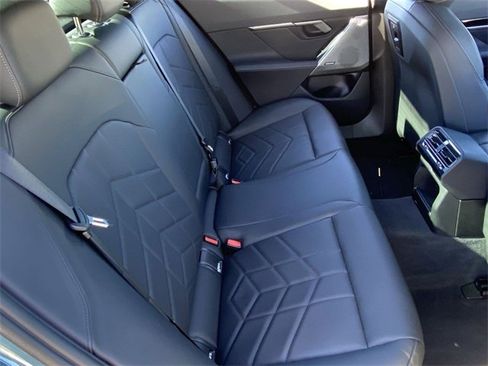 Certified 2025 BMW 530i image 15